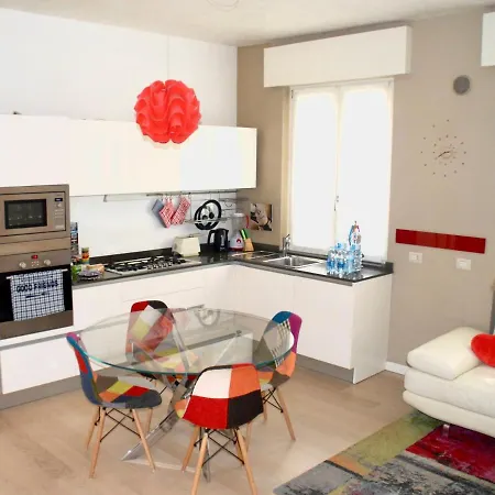 Apartment Romeo's House Nel Centro Storico Di - Free Parking *
