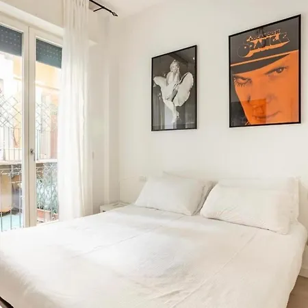 Apartamento Romeo's House Nel Centro Storico Di - Free Parking