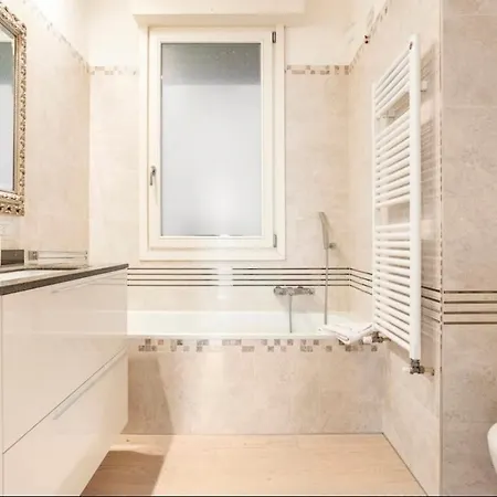Apartamento Romeo's House Nel Centro Storico Di - Free Parking *