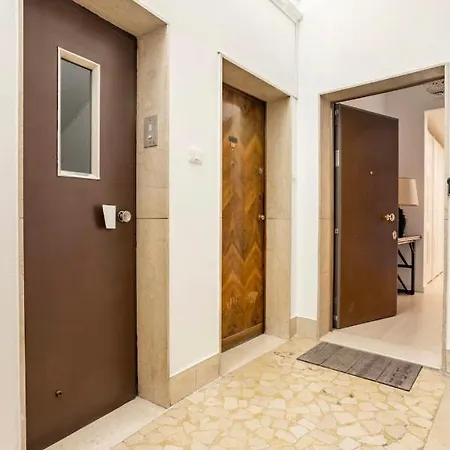Apartamento Romeo's House Nel Centro Storico Di - Free Parking *